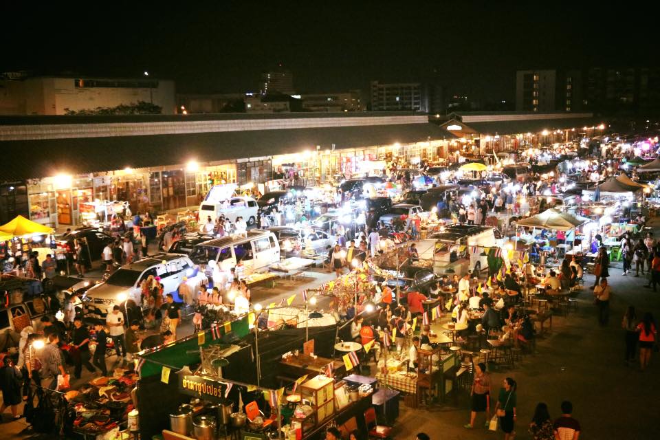 Rot Fai Market - Thailand
